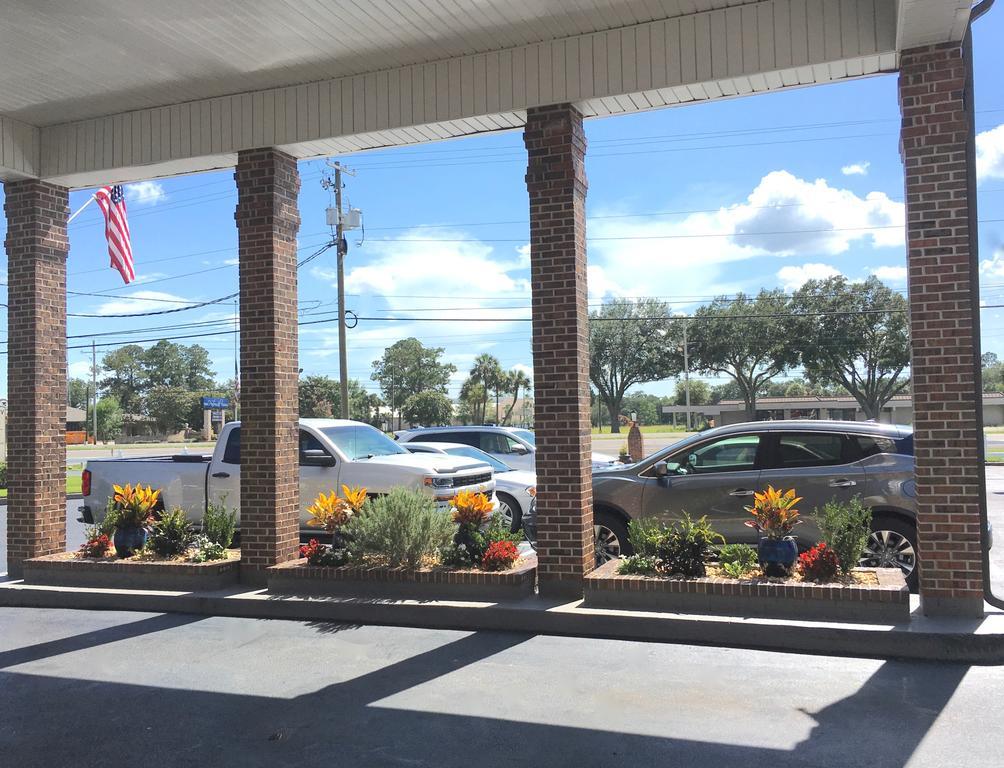 At Home Inn - Pensacola Ferry Pass Exterior photo